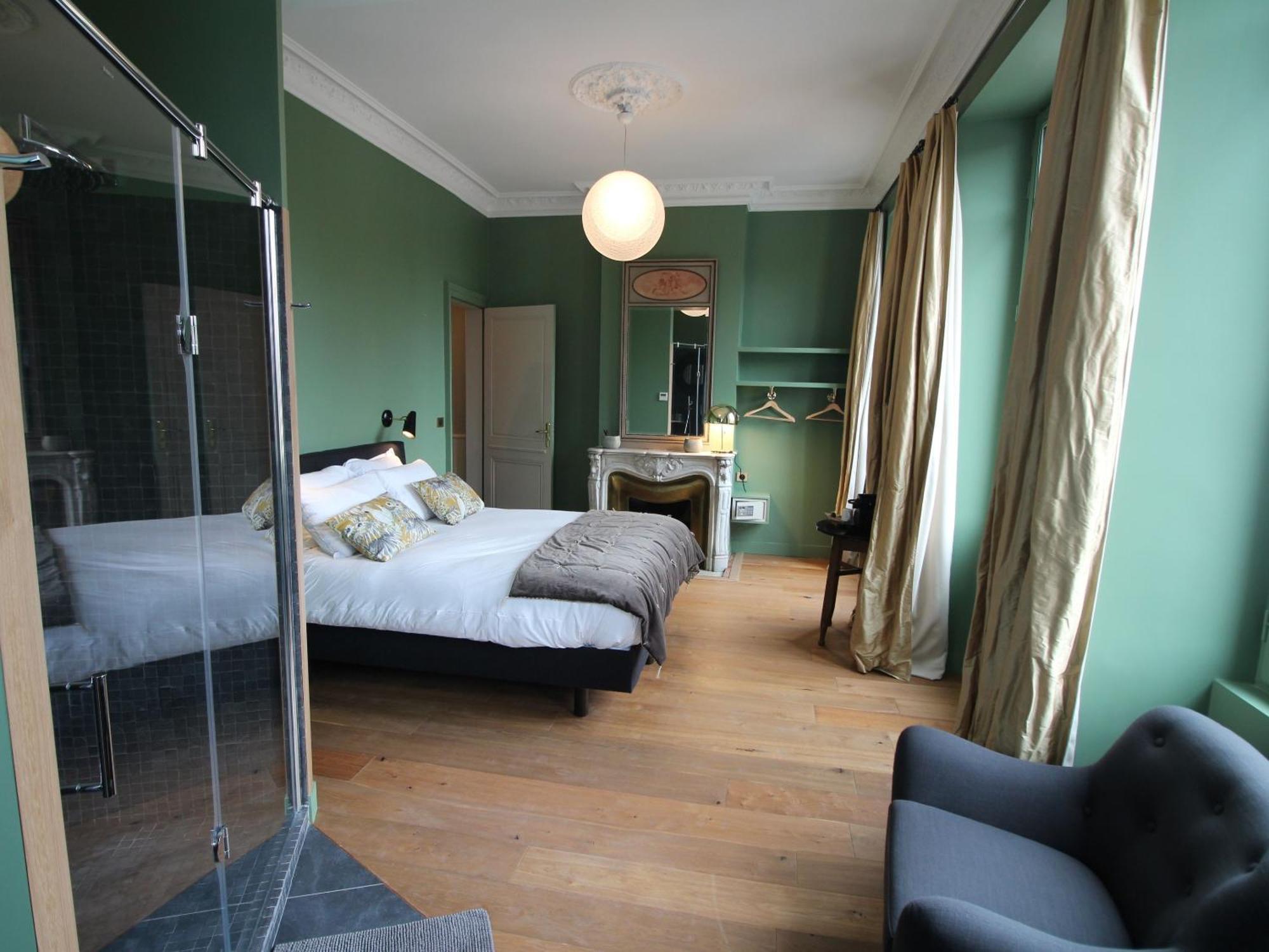 B&B L'Escapade Bordelaise - Cote Jardin Bordeaux Ruang foto